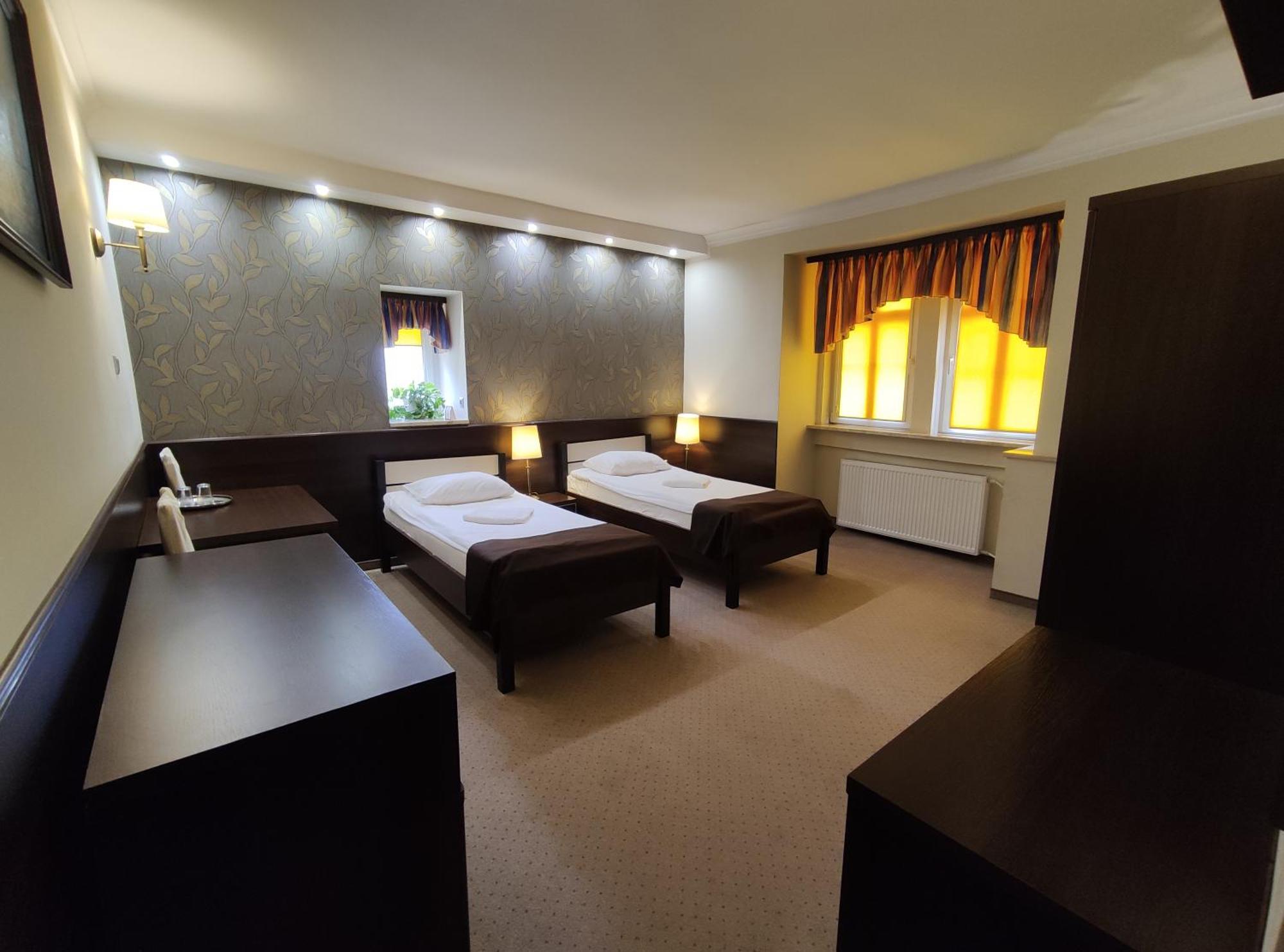 Hotel Atena Слупск Экстерьер фото
